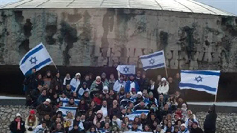 המשלחת במיידאנק