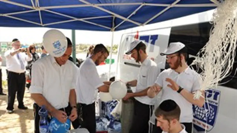 מתנדבים ביום הכיף