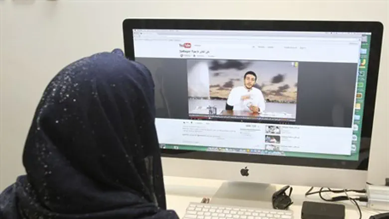 Islam or Internet?