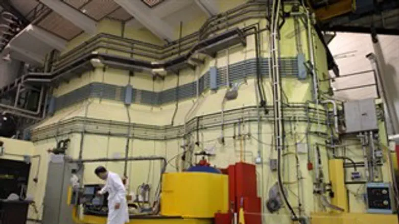 כור כן נשק גרעיני לא. ארכיון