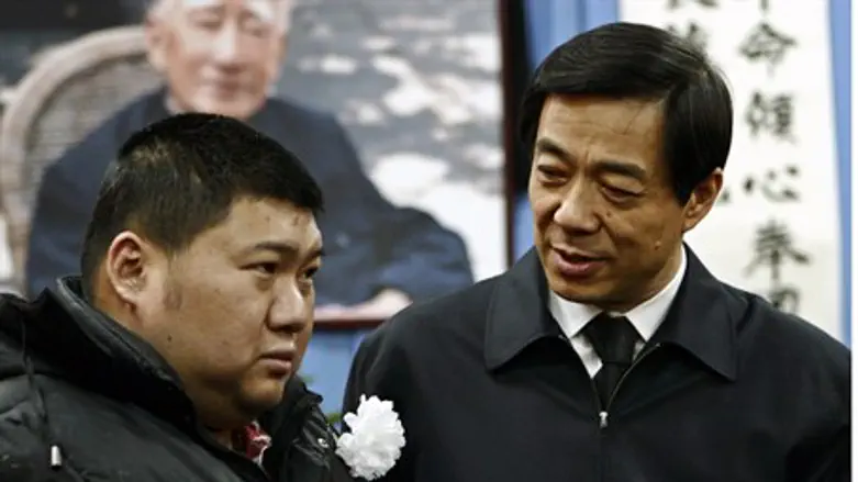 Bo (r) with Mao's grandson