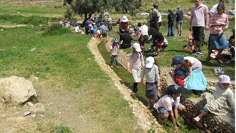 מטיילים בשומרון