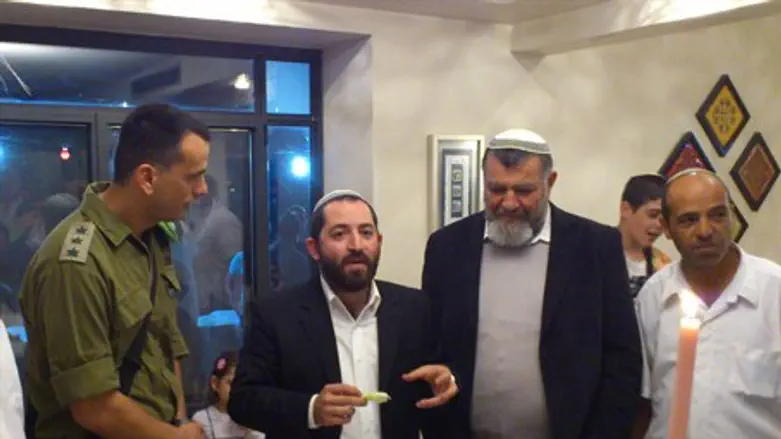 Rabbi Aharon Cohen, Gershon Mesika at Mimouna