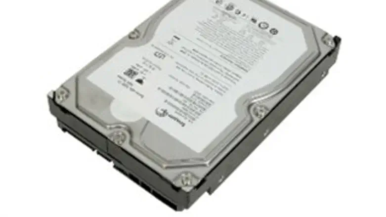 הכוננים הקשיחים המכניים ימשיכו לשלוט. כונן 1 