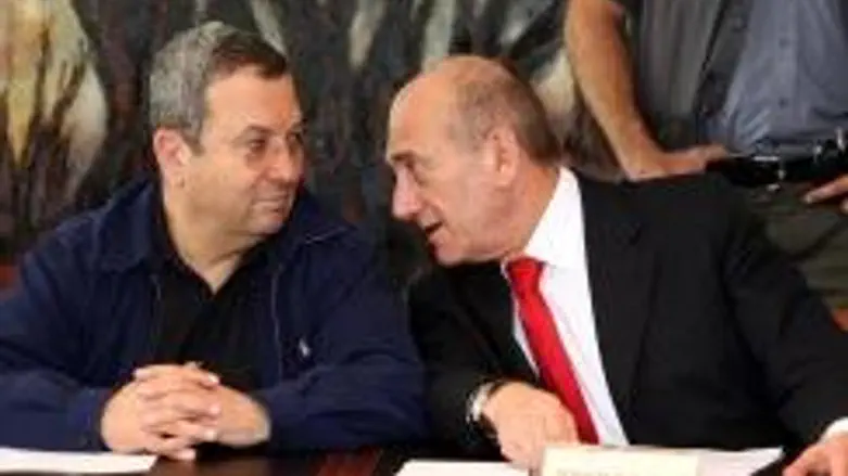 מתחרים. אולמרט וברק