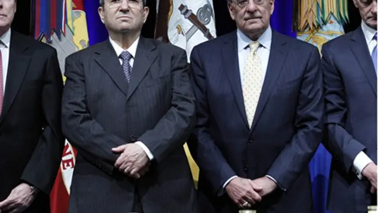 Barak and Panetta at Yom Hashoah ceremony