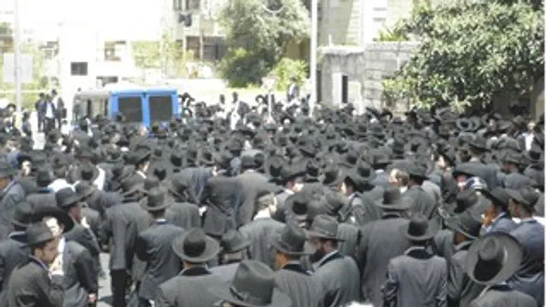 הלווית הרב סלומון