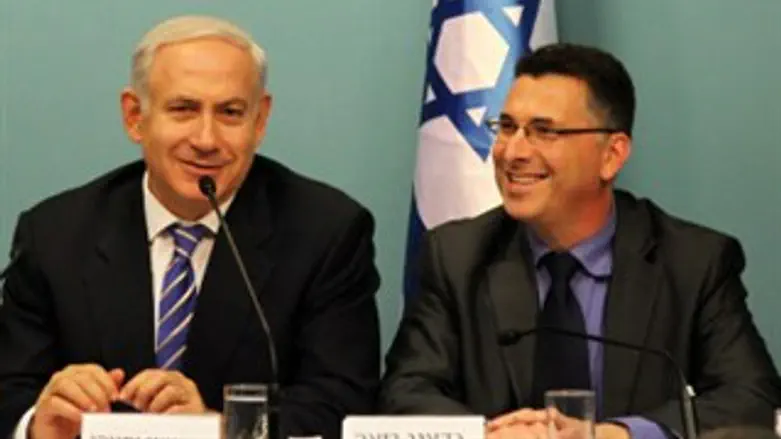 בנימין נתניהו וגדעון סער