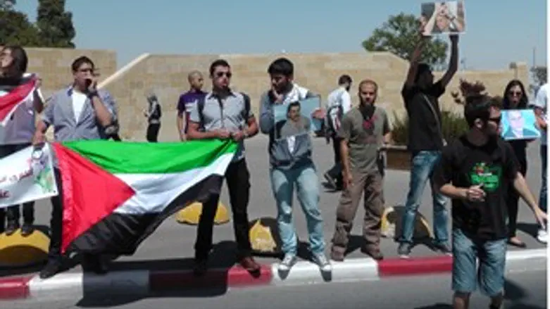 סטודנטים תומכים בטרור