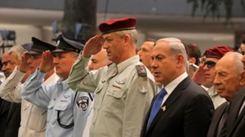 זוכרים את הנופלים