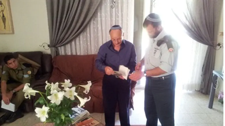 Elik Avrahami and Shalom Hazan