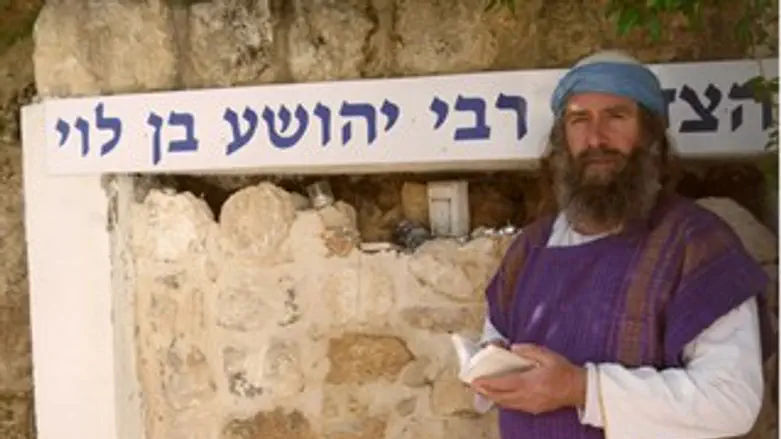 קבר הריב"ל והשחקן