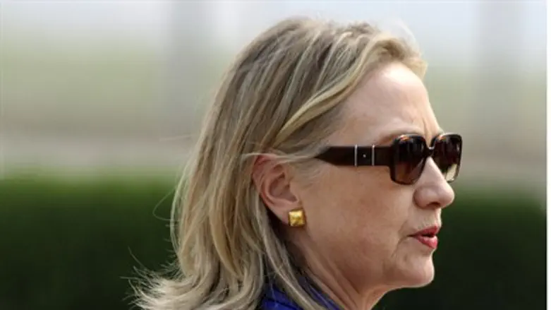 Clinton in India