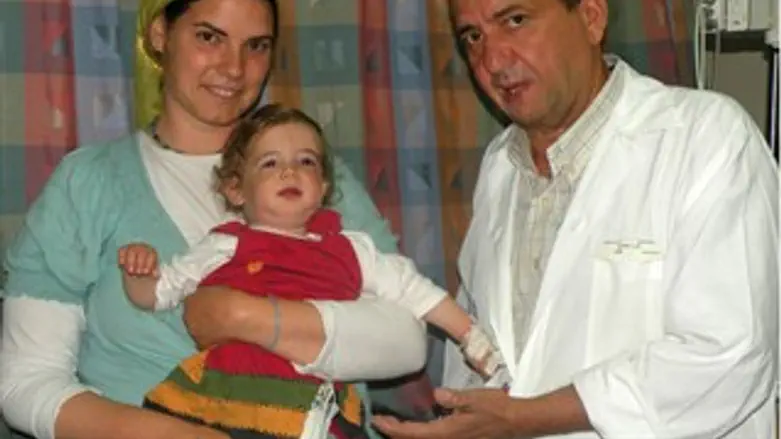 הוד-אריאל ואמו עם ד"ר חורי