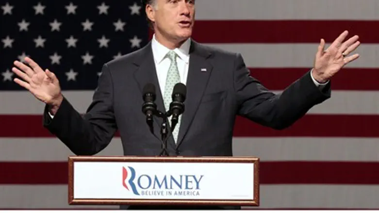 Mitt Romney campaigns in Michigan