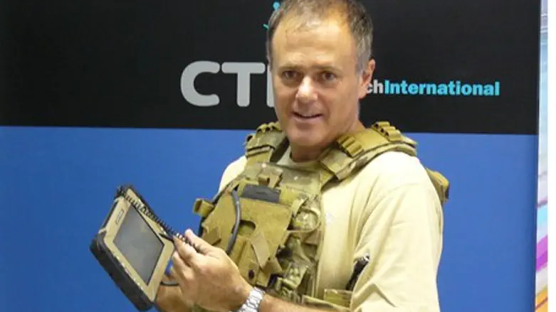 New wearable Octopus tablet for IDF special f