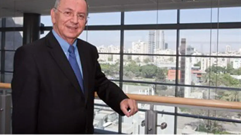 פרופ' משה קווה