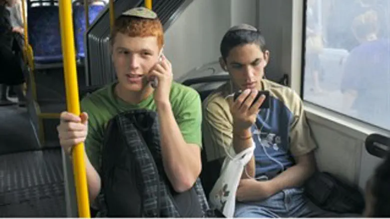 נוער באוטובוס