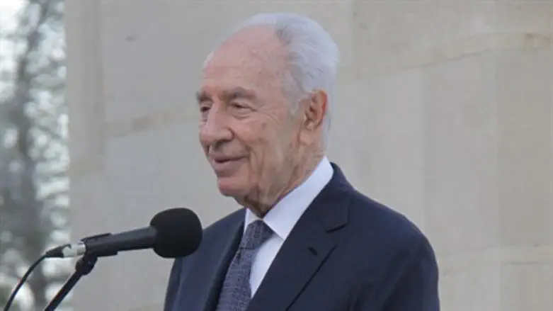 Шимон Перес