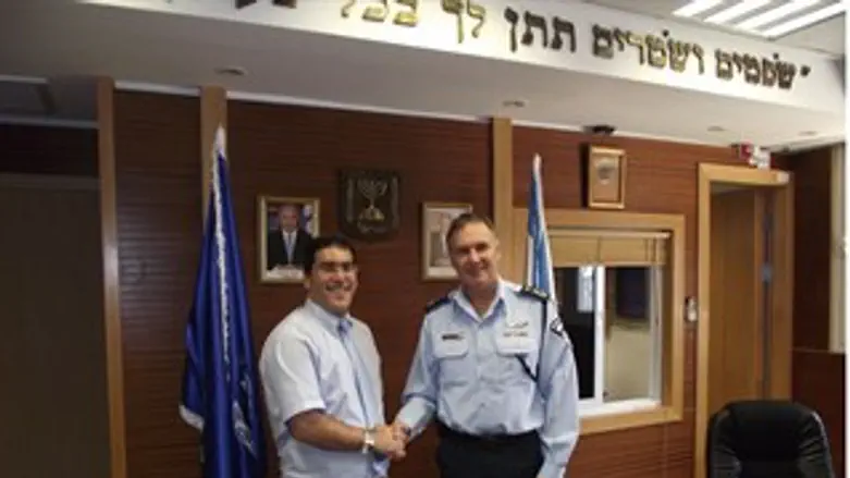 דנינו וג'רבי. היום