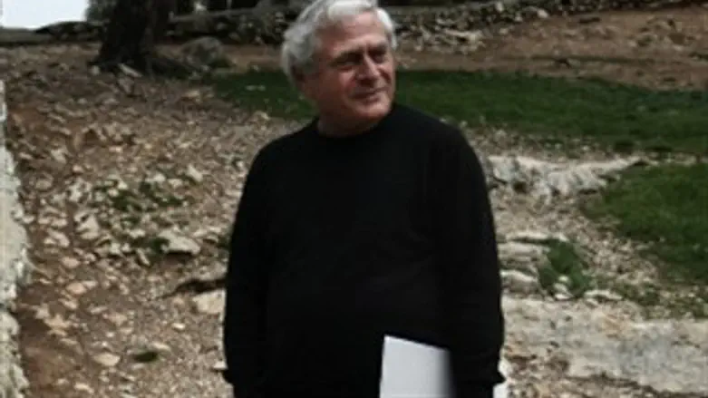 תומך באורלב. לנדאו