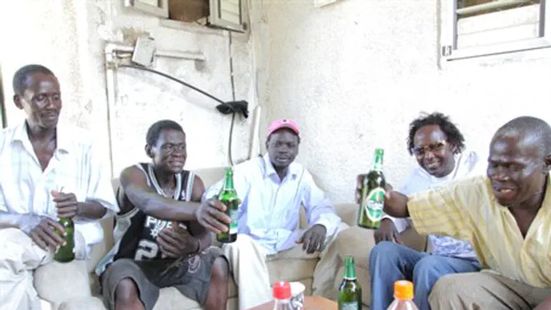 Африканские нелегалы. Иллюстрация