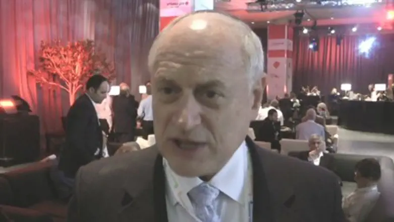 Malcolm Hoenlein