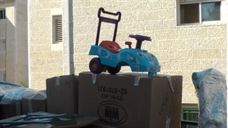 גם המשחקים עוברים דירה