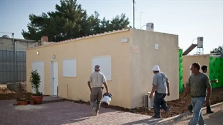 הקראווילות לשכונת האולפנה בבסיס בבית אל