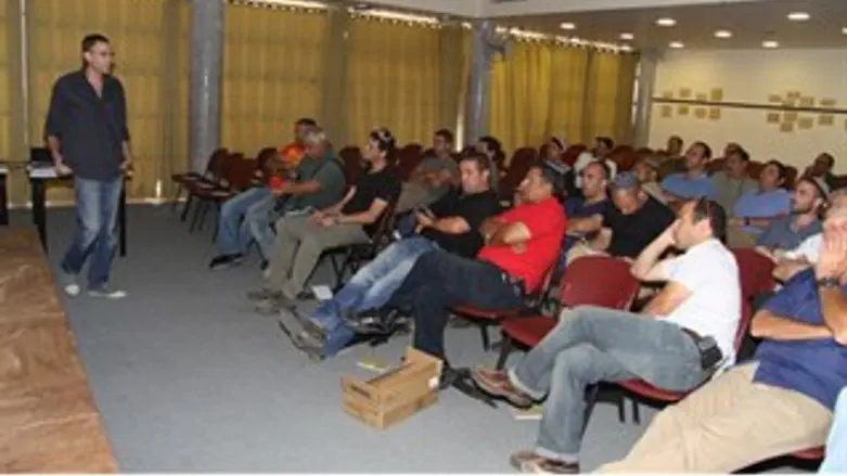 הביטחון מעל הכול