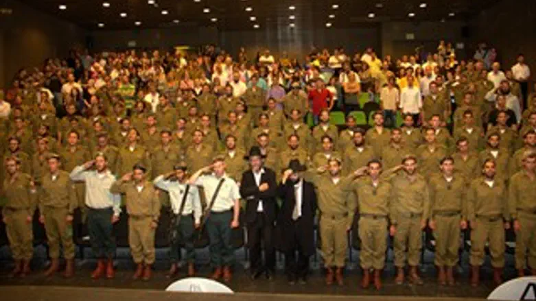 מסיימי המסלול והאברכים המלווים