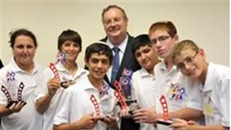 Yerucham team with Hershkowitz