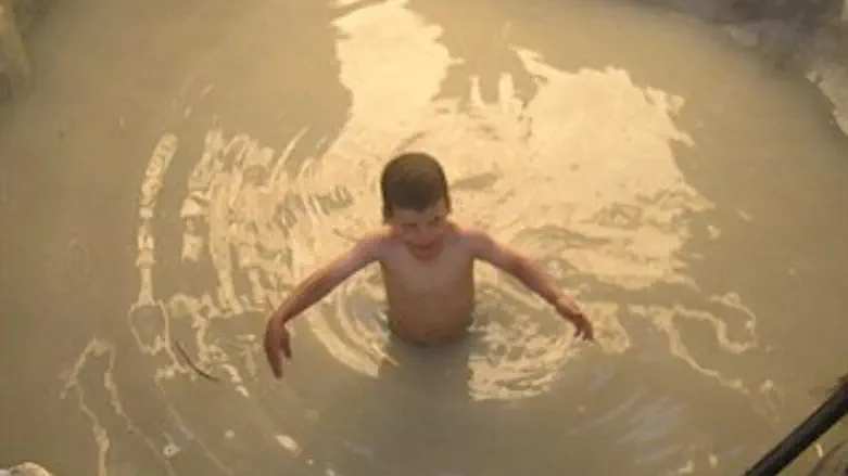 שחזור מעיין וניקבת מים קדומה