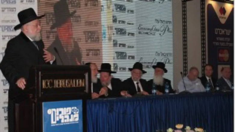 שולחן נואמי ההשקה