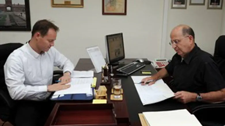 פלסנר ויעלון בראשית השיחות