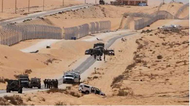 IDF Israeli soldiers at scene of terrorist at