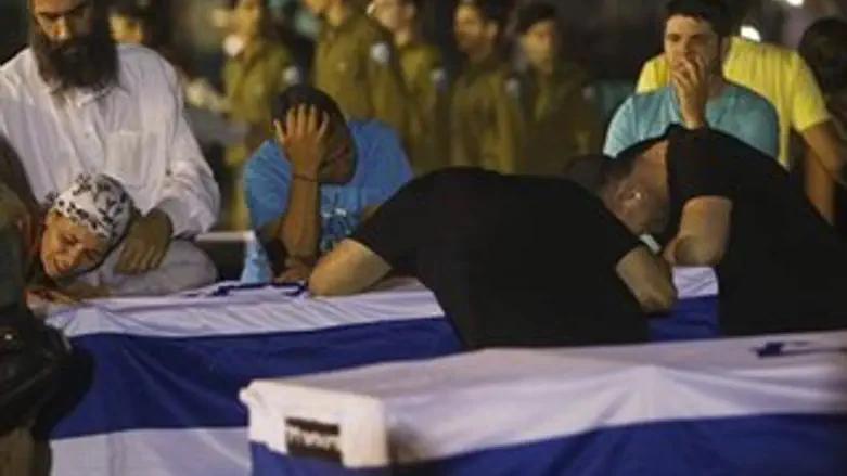 ארונות ההרוגים בנמל התעופה