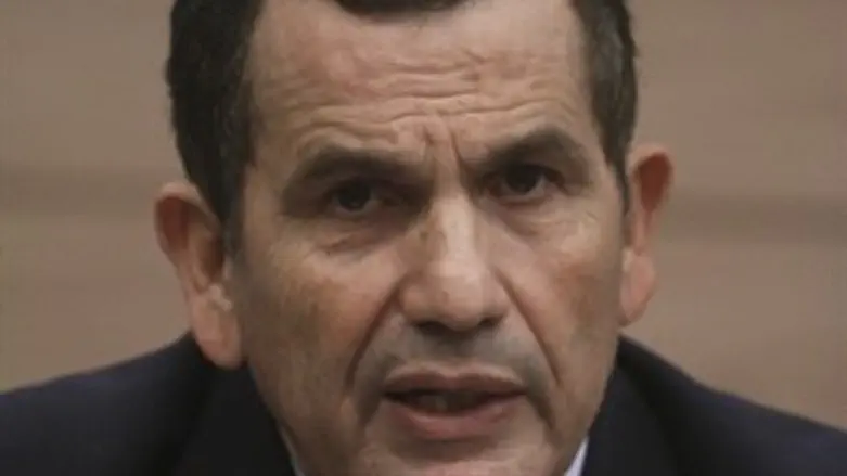 מתלבט. ח"כ אדרי