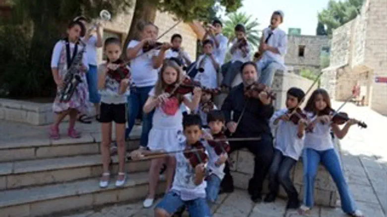 ילדי עיר מנגנת