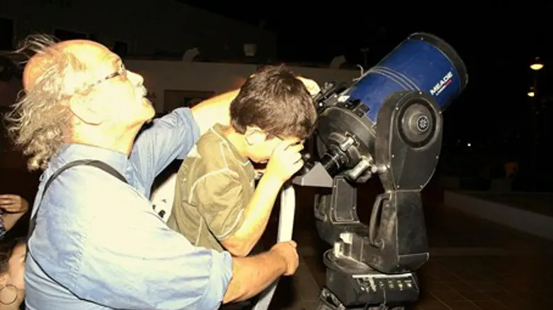 Learning to stargaze with Eitan