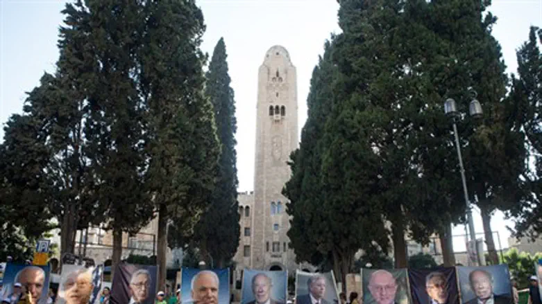 Demo to release Pollard