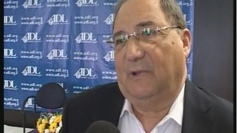 ADL Dir. Abe Foxman