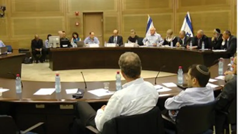 ועדת חוץ וביטחון. היום