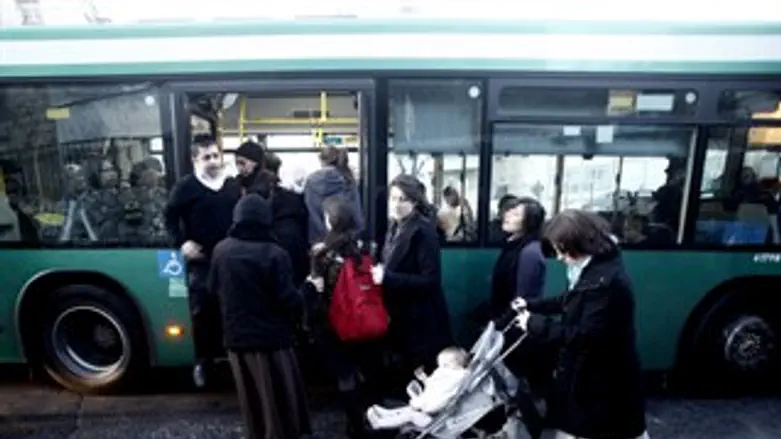 אוטובוס אגד חרדים