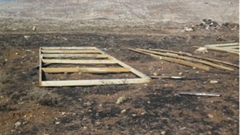 בונים במעוז אסתר