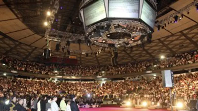 חילולי שבת? היכל נוקיה