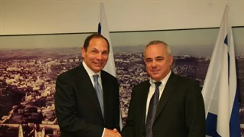 יובל שטייניץ ובוב מקדונלד