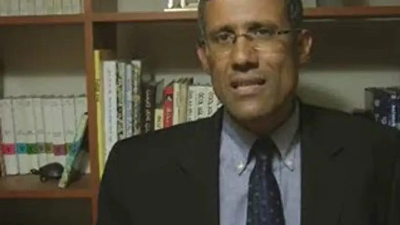 מאשים. עו"ד עטרי