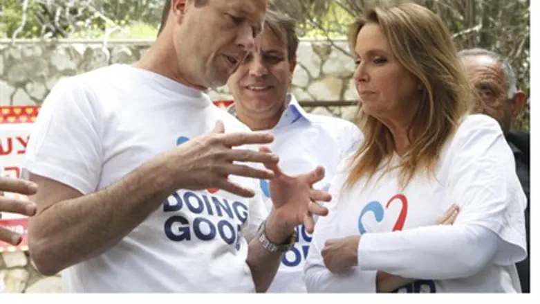 Shari Arison with Jerusalem mayor Nir Barkat