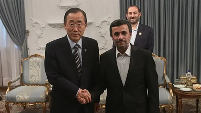 Ban Ki-Moon and Ahmadinejad